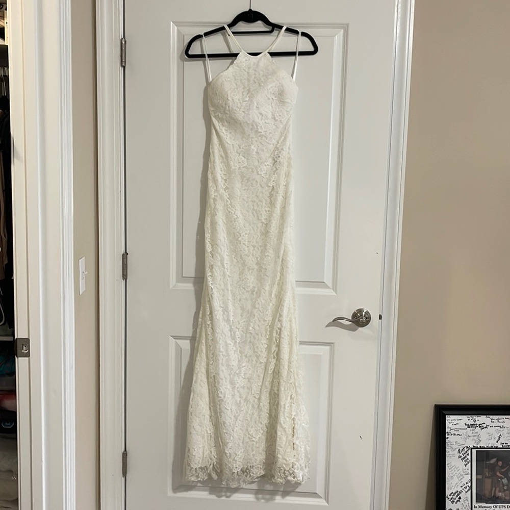 Bari Jay white lace gown!